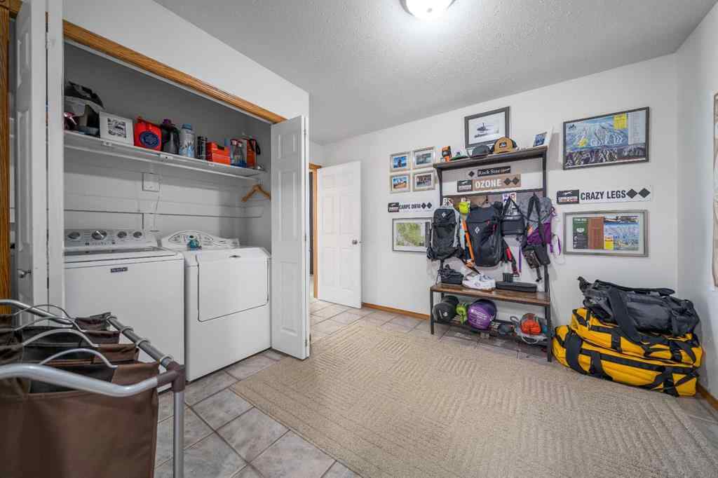 MLS® A2255524 - 14 Redcliff Way SW in NONE Redcliff, Residential
