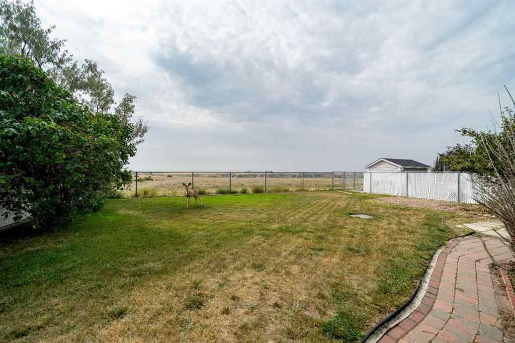 MLS® A2255524 - 14 Redcliff Way SW in NONE Redcliff, Residential