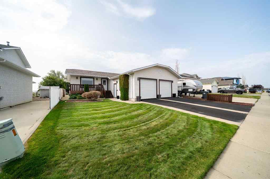 MLS® A2255524 - 14 Redcliff Way SW in NONE Redcliff, Residential