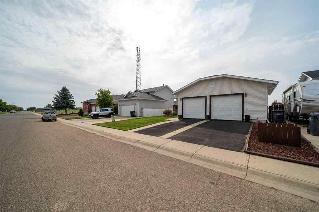 MLS® A2255524 - 14 Redcliff Way SW in NONE Redcliff, Residential