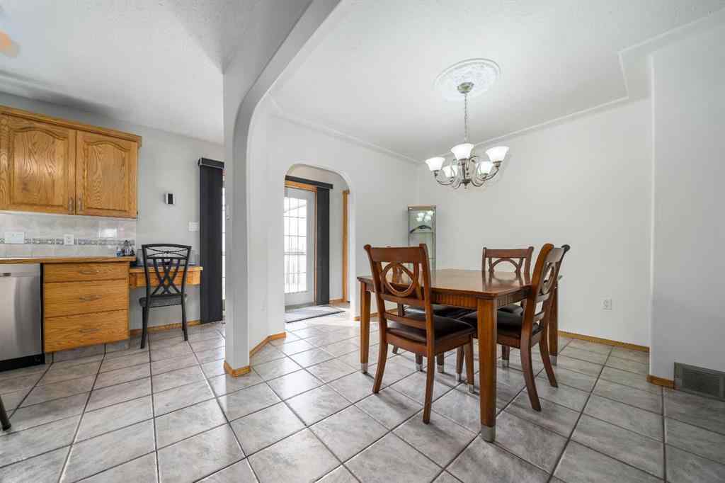 MLS® A2255524 - 14 Redcliff Way SW in NONE Redcliff, Residential