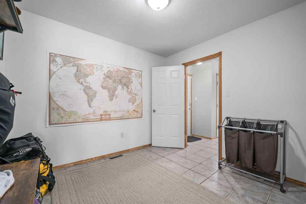 MLS® A2255524 - 14 Redcliff Way SW in NONE Redcliff, Residential