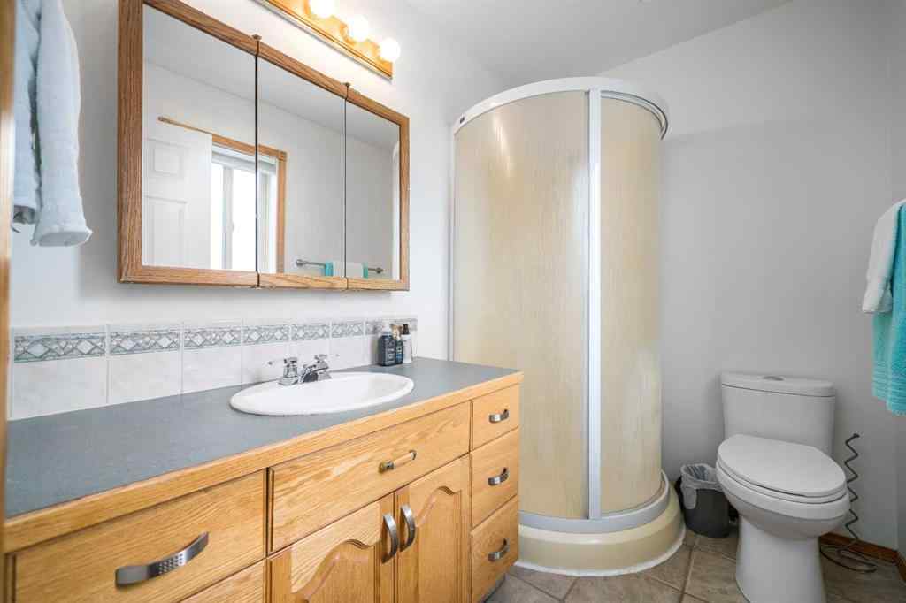 MLS® A2255524 - 14 Redcliff Way SW in NONE Redcliff, Residential