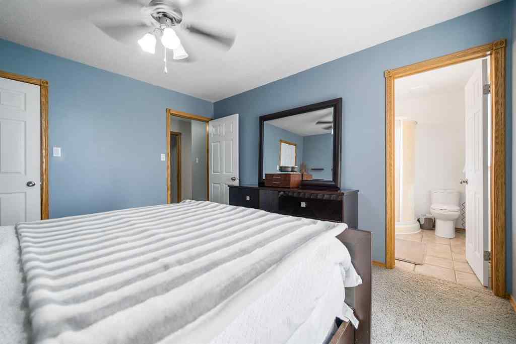 MLS® A2255524 - 14 Redcliff Way SW in NONE Redcliff, Residential
