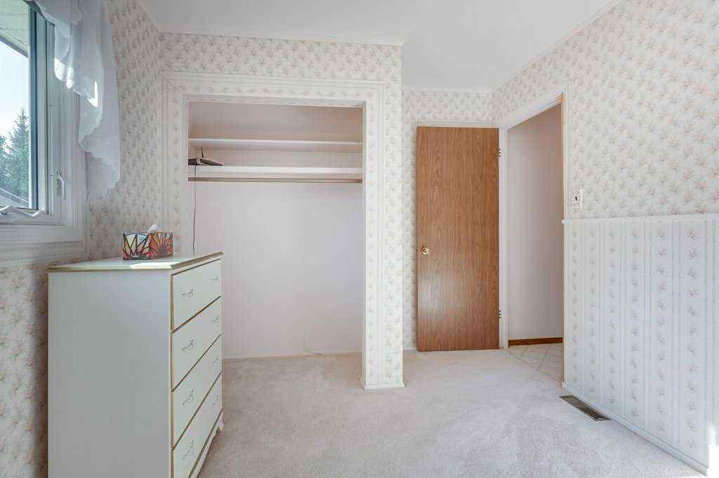 MLS® A2255525 - 37 Mitchell Avenue  in Morrisroe Red Deer, Residential