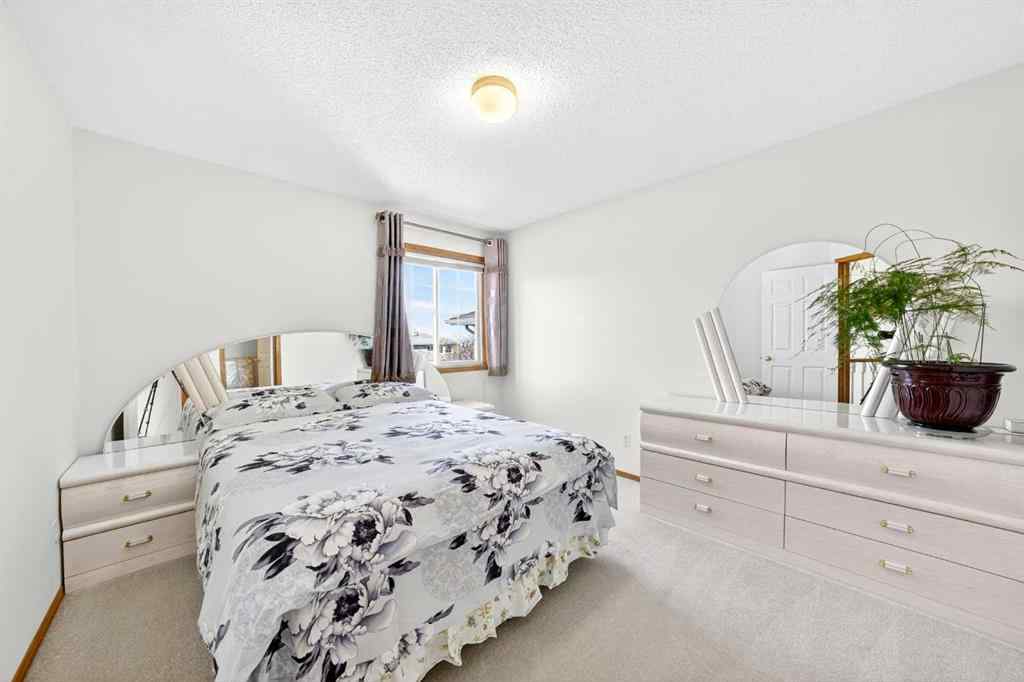 MLS® A2255531 - 9200 Edgebrook Drive NW in Edgemont Calgary, Residential