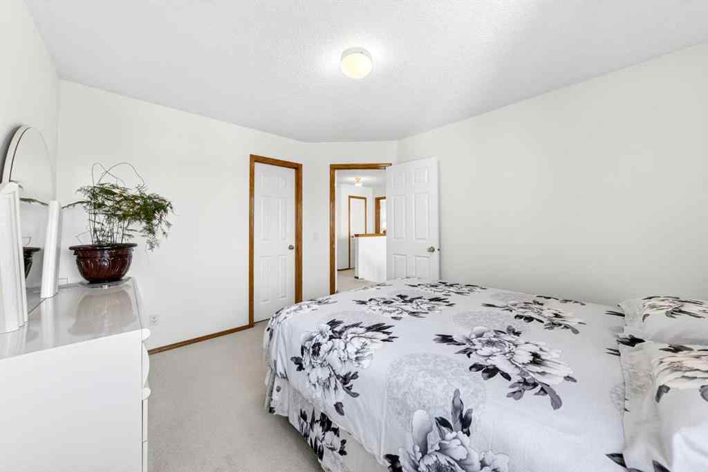 MLS® A2255531 - 9200 Edgebrook Drive NW in Edgemont Calgary, Residential