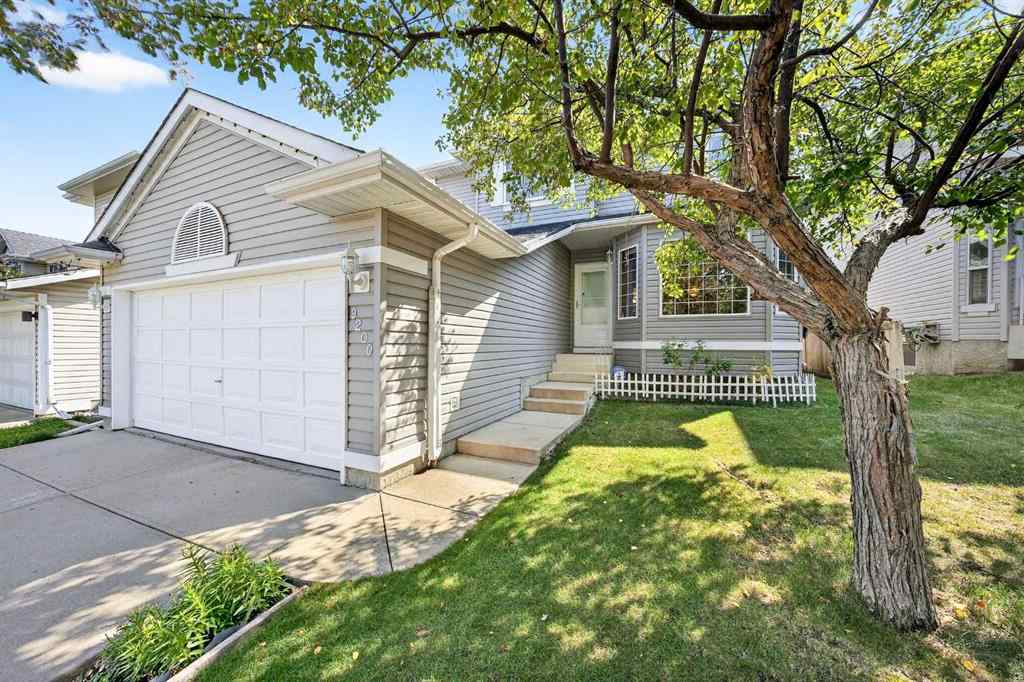 MLS® A2255531 - 9200 Edgebrook Drive NW in Edgemont Calgary, Residential