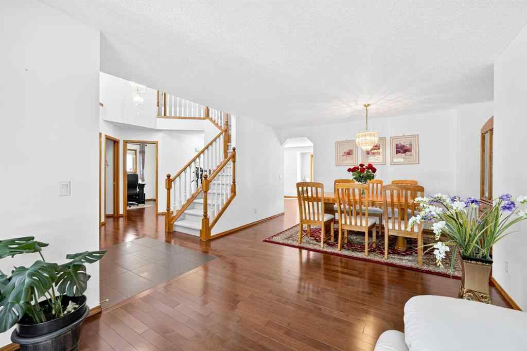 MLS® A2255531 - 9200 Edgebrook Drive NW in Edgemont Calgary, Residential