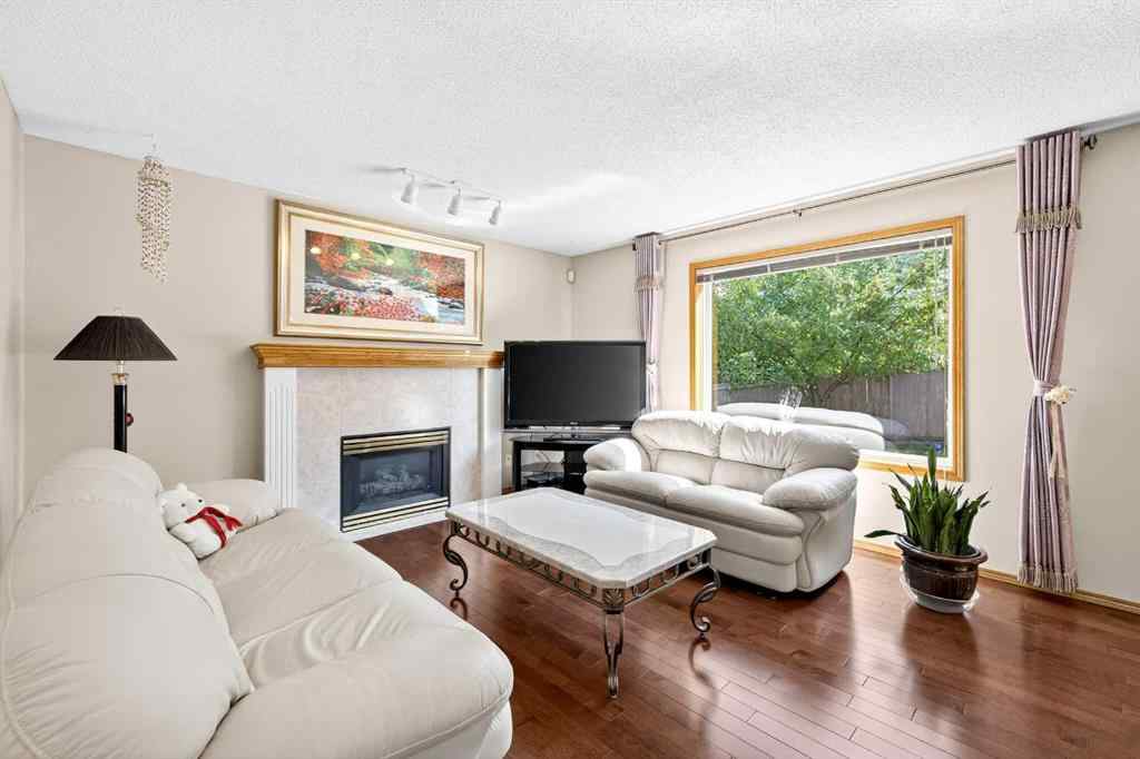 MLS® A2255531 - 9200 Edgebrook Drive NW in Edgemont Calgary, Residential