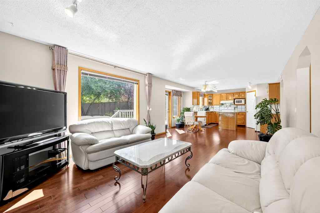 MLS® A2255531 - 9200 Edgebrook Drive NW in Edgemont Calgary, Residential