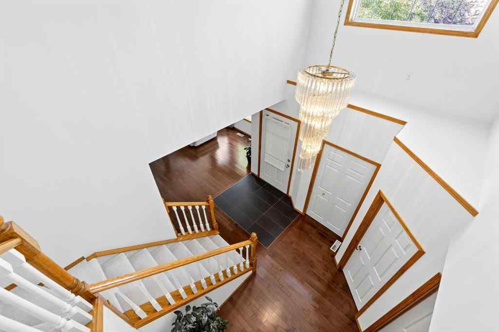 MLS® A2255531 - 9200 Edgebrook Drive NW in Edgemont Calgary, Residential