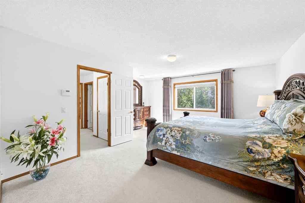 MLS® A2255531 - 9200 Edgebrook Drive NW in Edgemont Calgary, Residential
