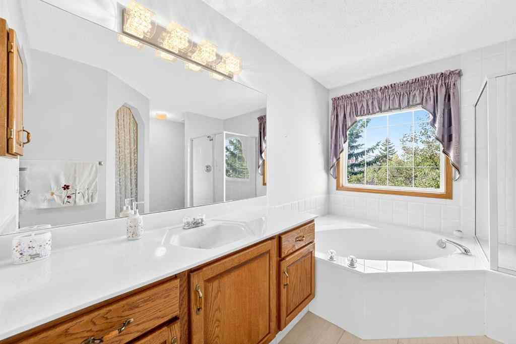 MLS® A2255531 - 9200 Edgebrook Drive NW in Edgemont Calgary, Residential
