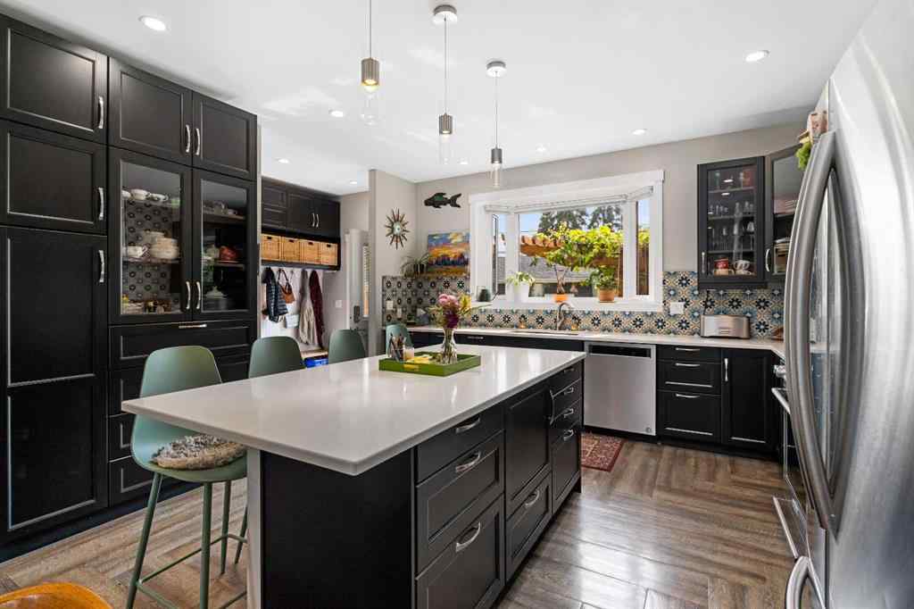 MLS® A2255532 - 715 23 Avenue SE in Ramsay Calgary, Residential