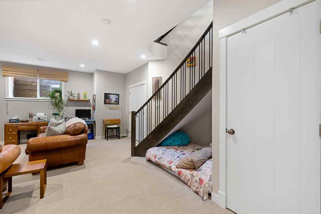 MLS® A2255532 - 715 23 Avenue SE in Ramsay Calgary, Residential