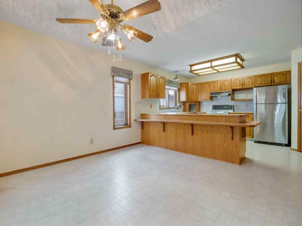MLS® A2255533 - 87 Edgewood Boulevard W in Ridgewood Lethbridge, Residential