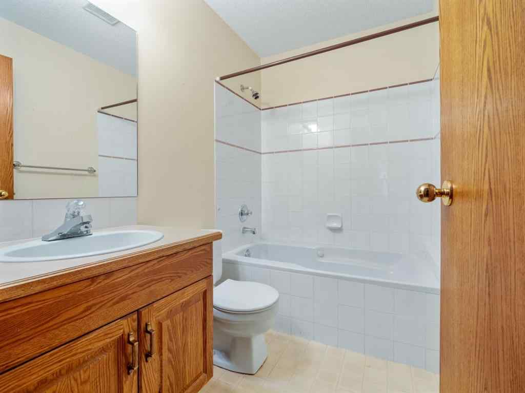 MLS® A2255533 - 87 Edgewood Boulevard W in Ridgewood Lethbridge, Residential