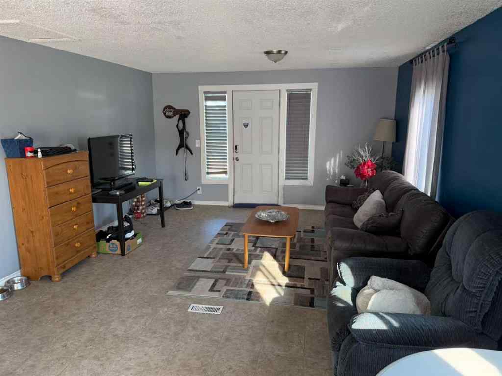 MLS® A2255534 - 223 2 Street N in NONE Vulcan, Residential