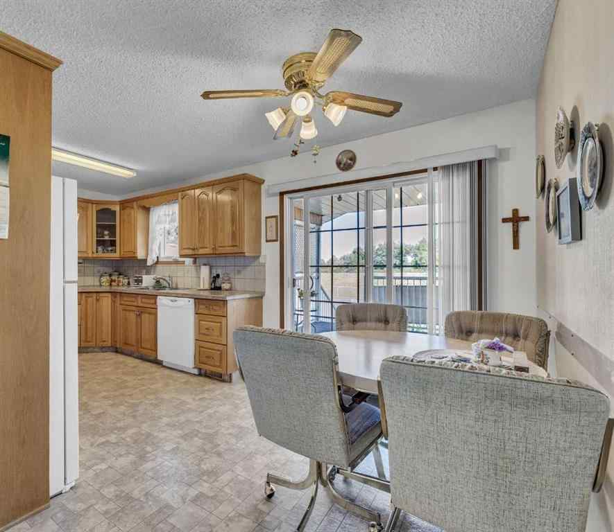 MLS® A2255538 - 282 Shepherd Crescent SE in SE Southridge Medicine Hat, Residential