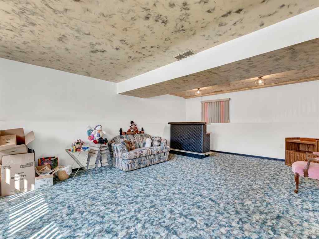 MLS® A2255538 - 282 Shepherd Crescent SE in SE Southridge Medicine Hat, Residential