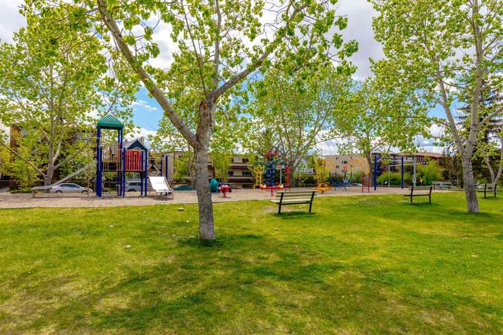 MLS® A2255542 - Unit #202 1817 11 Avenue SW in Sunalta Calgary, Residential
