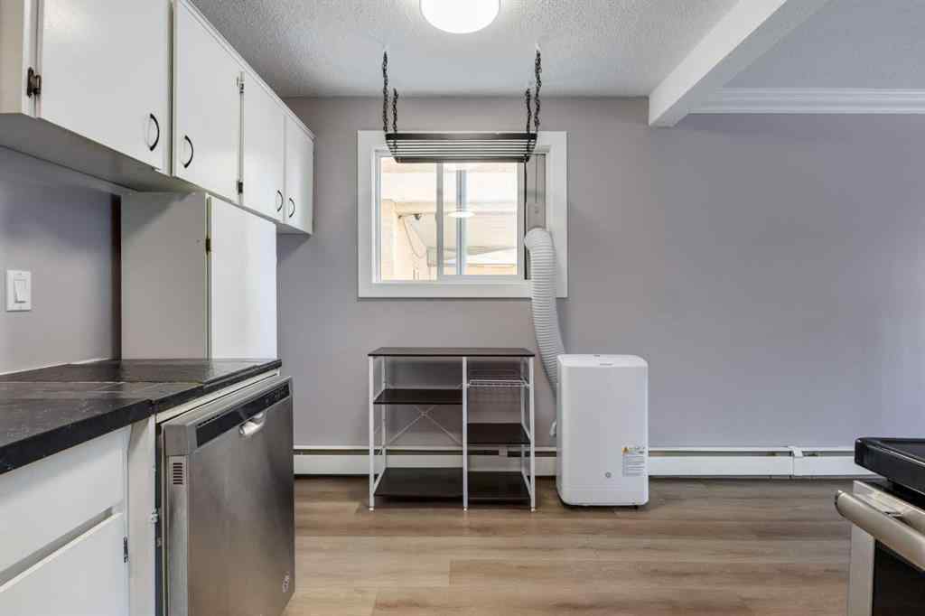 MLS® A2255542 - Unit #202 1817 11 Avenue SW in Sunalta Calgary, Residential