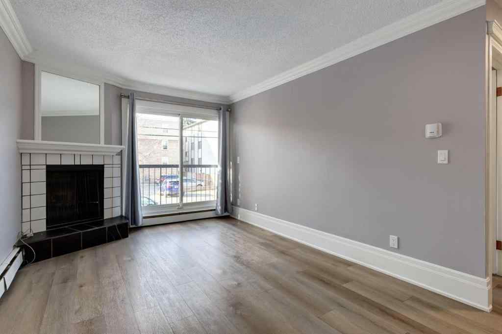 MLS® A2255542 - Unit #202 1817 11 Avenue SW in Sunalta Calgary, Residential