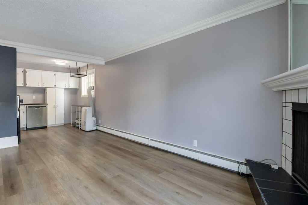 MLS® A2255542 - Unit #202 1817 11 Avenue SW in Sunalta Calgary, Residential