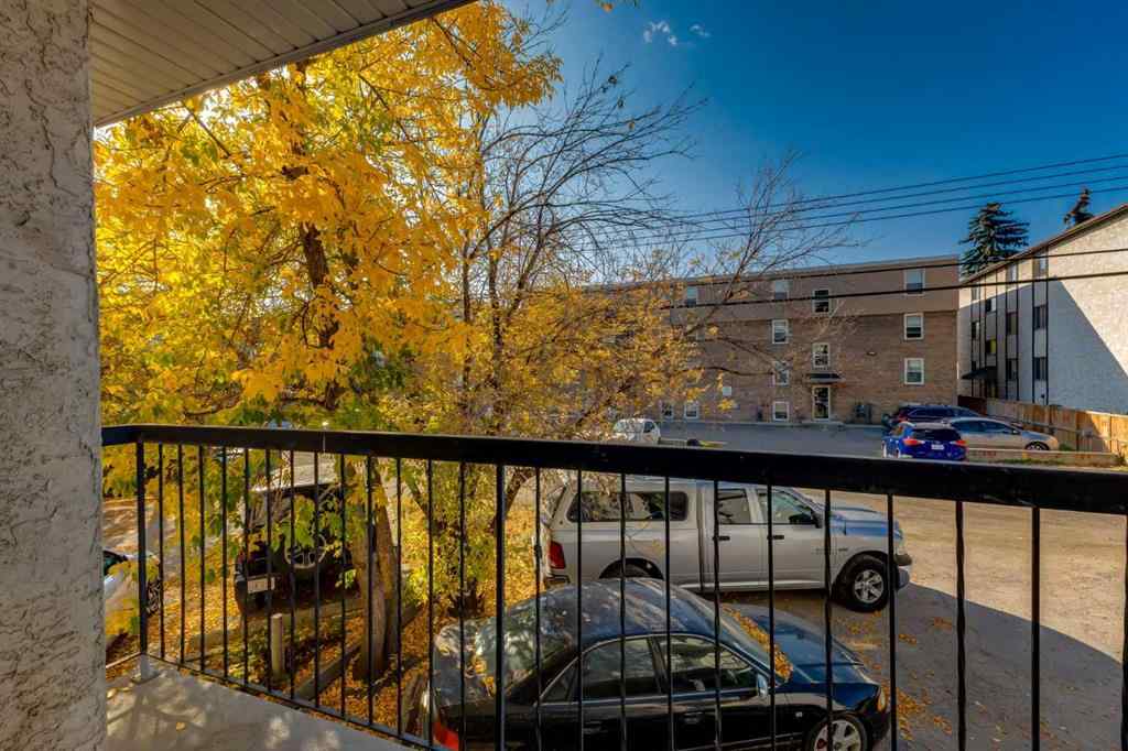 MLS® A2255542 - Unit #202 1817 11 Avenue SW in Sunalta Calgary, Residential