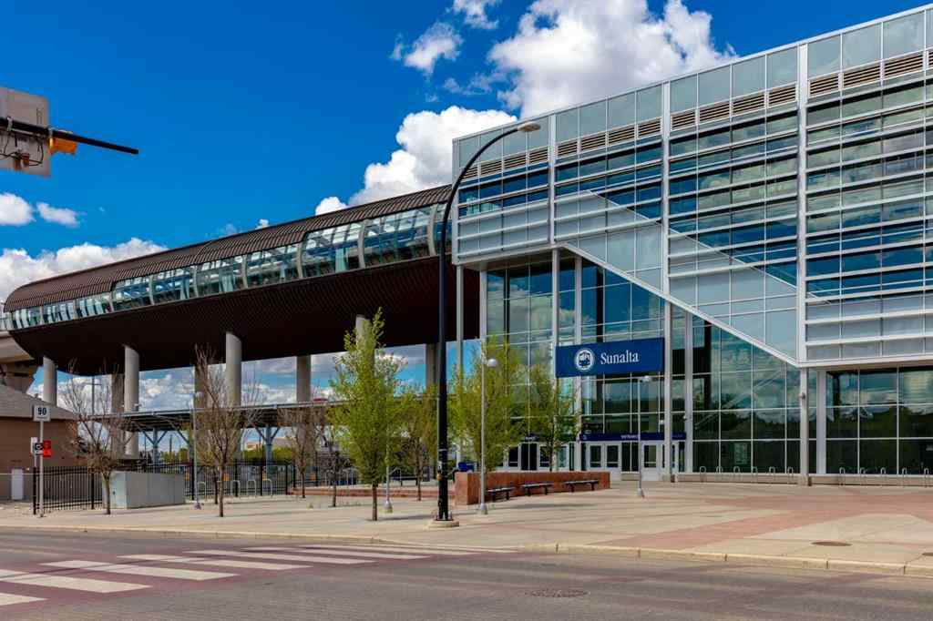 MLS® A2255542 - Unit #202 1817 11 Avenue SW in Sunalta Calgary, Residential