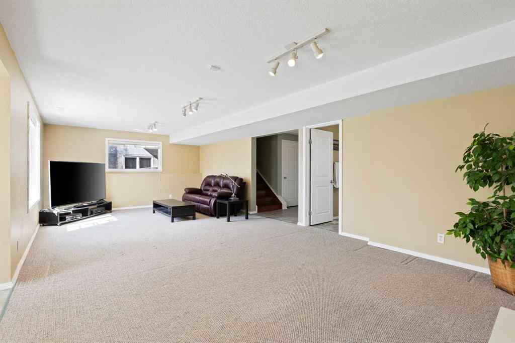 MLS® A2255545 - 83 Hillview Road  in Hillview Estates Strathmore, Residential