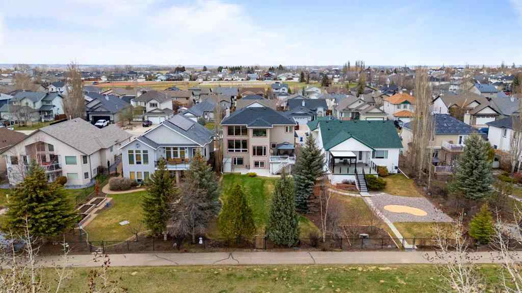 MLS® A2255545 - 83 Hillview Road  in Hillview Estates Strathmore, Residential
