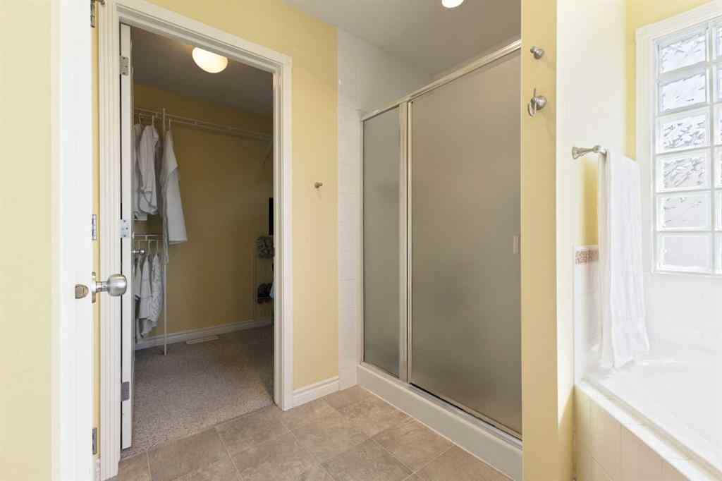 MLS® A2255545 - 83 Hillview Road  in Hillview Estates Strathmore, Residential