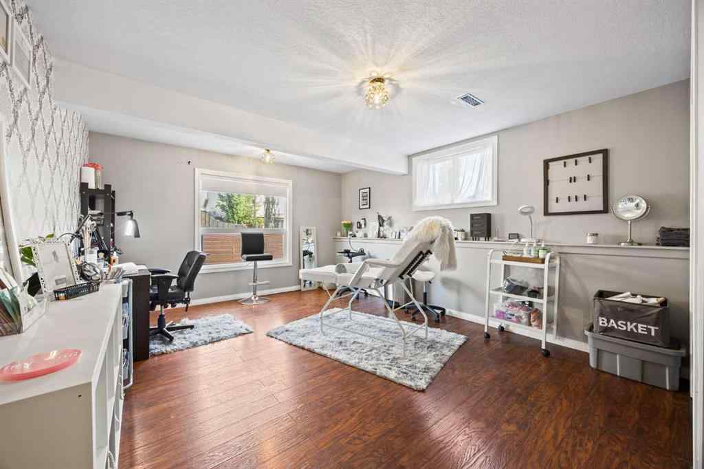 MLS® A2255546 - 148 Westland Street  in Westmount_OK Okotoks, Residential