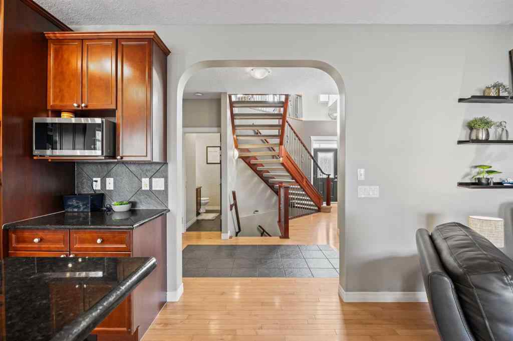 MLS® A2255546 - 148 Westland Street  in Westmount_OK Okotoks, Residential