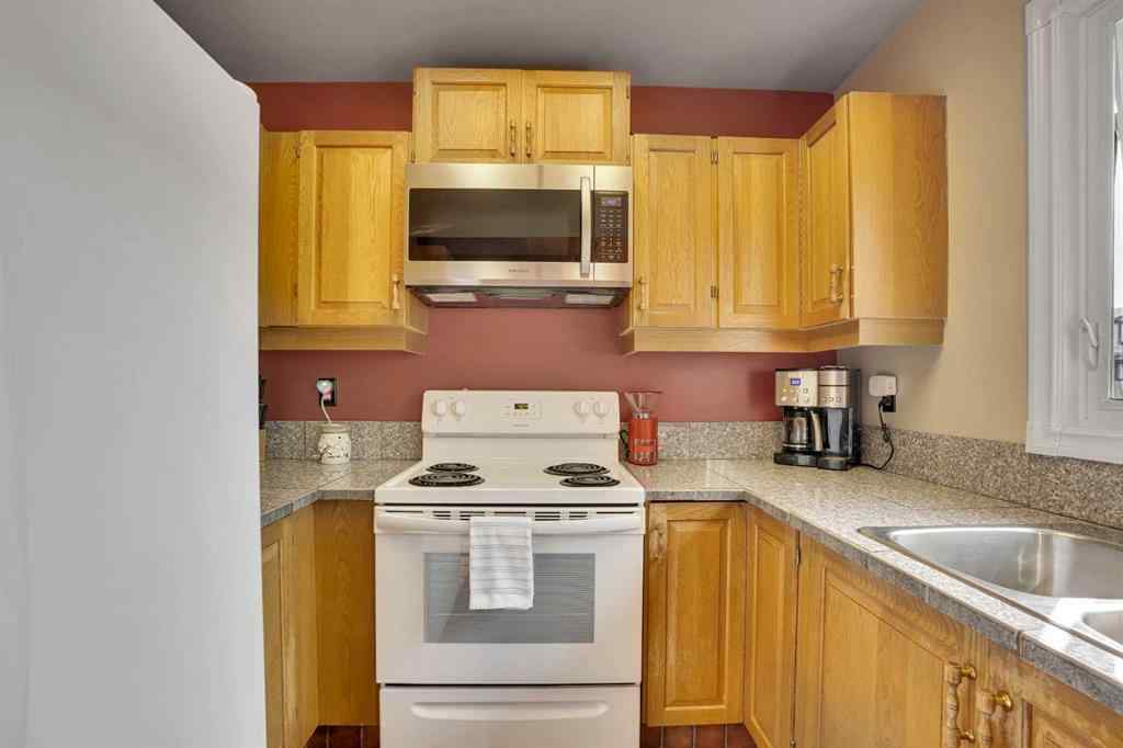 MLS® A2255547 - 145 Woodbrook Mews SW in Woodbine Calgary, Residential