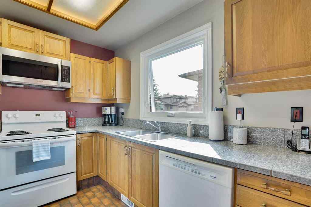MLS® A2255547 - 145 Woodbrook Mews SW in Woodbine Calgary, Residential