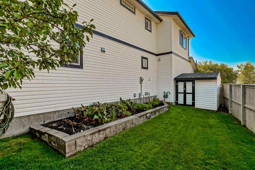 MLS® A2255559 - 177 Douglas Glen Manor SE in Douglasdale/Glen Calgary, Residential