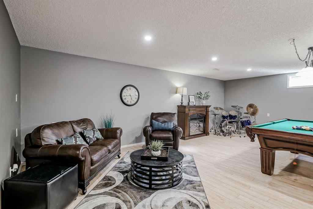 MLS® A2255559 - 177 Douglas Glen Manor SE in Douglasdale/Glen Calgary, Residential