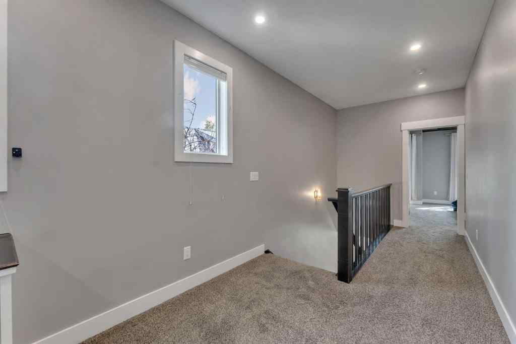 MLS® A2255562 - 220 21 Avenue NW in Tuxedo Park Calgary, Residential
