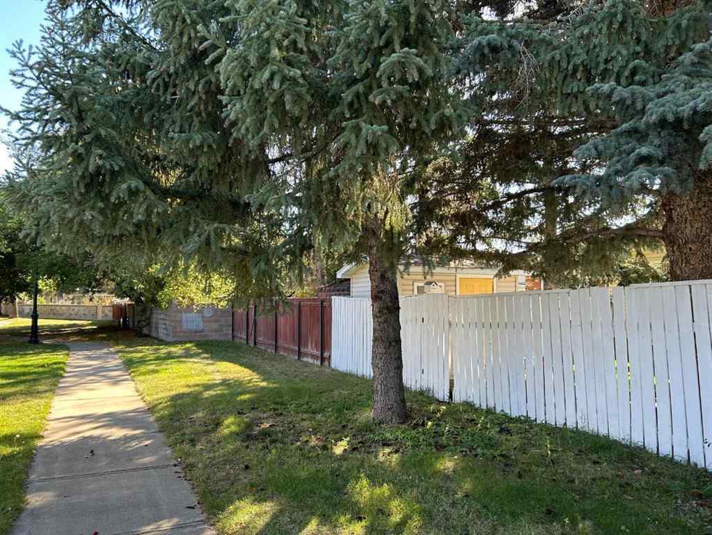 MLS® A2255563 - 343 Laval Boulevard W in Varsity Village Lethbridge, Residential