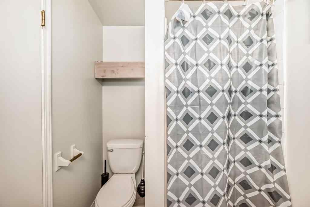 MLS® A2255566 - 72 Berkley Close NW in Beddington Heights Calgary, Residential
