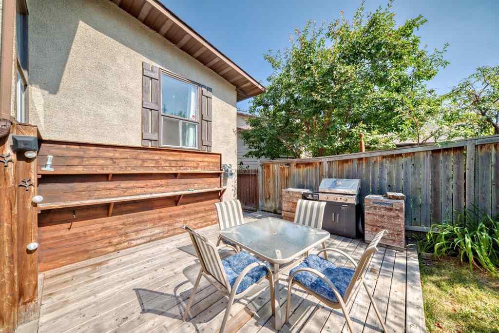 MLS® A2255566 - 72 Berkley Close NW in Beddington Heights Calgary, Residential