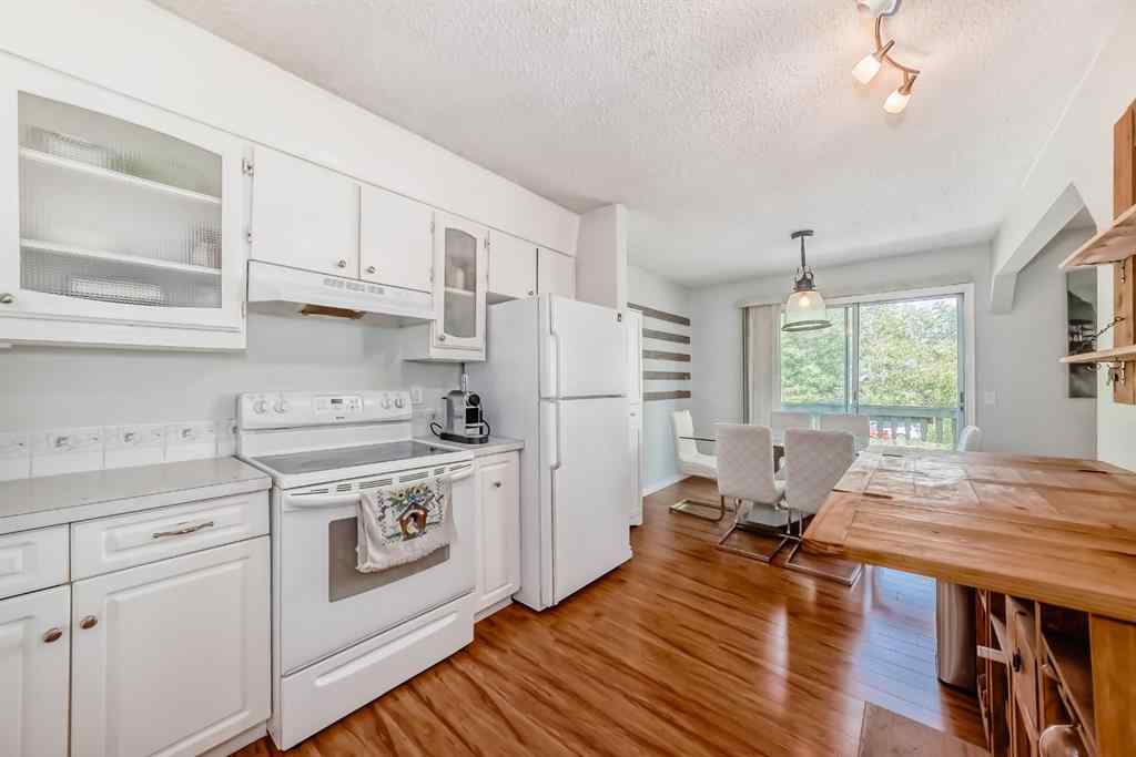 MLS® A2255566 - 72 Berkley Close NW in Beddington Heights Calgary, Residential