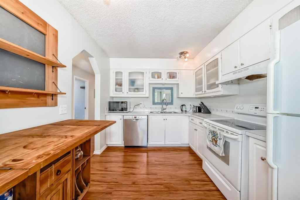 MLS® A2255566 - 72 Berkley Close NW in Beddington Heights Calgary, Residential