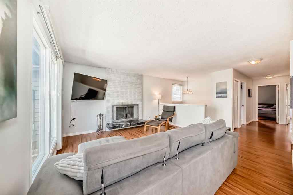 MLS® A2255566 - 72 Berkley Close NW in Beddington Heights Calgary, Residential