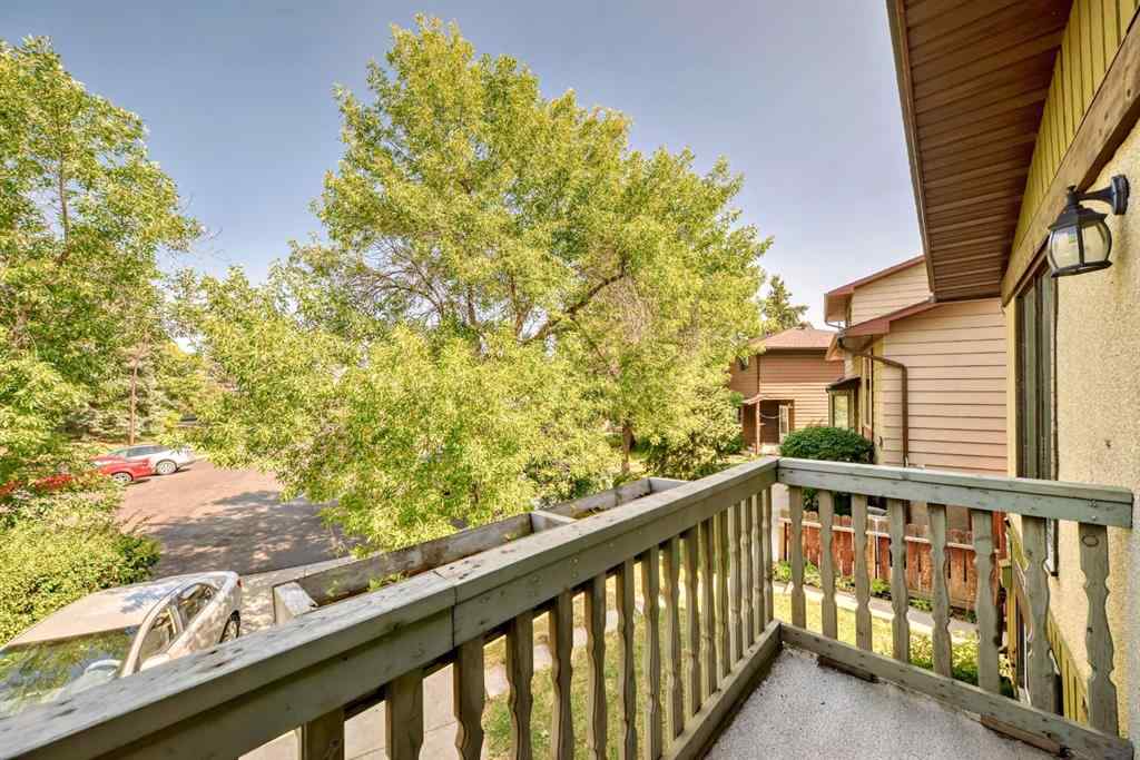 MLS® A2255566 - 72 Berkley Close NW in Beddington Heights Calgary, Residential