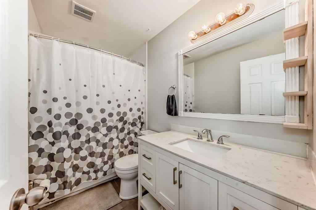 MLS® A2255566 - 72 Berkley Close NW in Beddington Heights Calgary, Residential