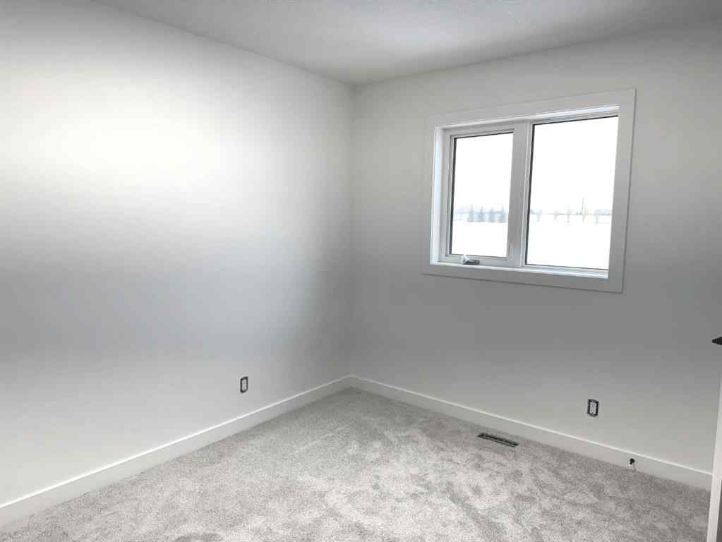 MLS® A2255569 - 36 Memorial Parkway  in Liberty Landing Rural Red Deer County, Residential